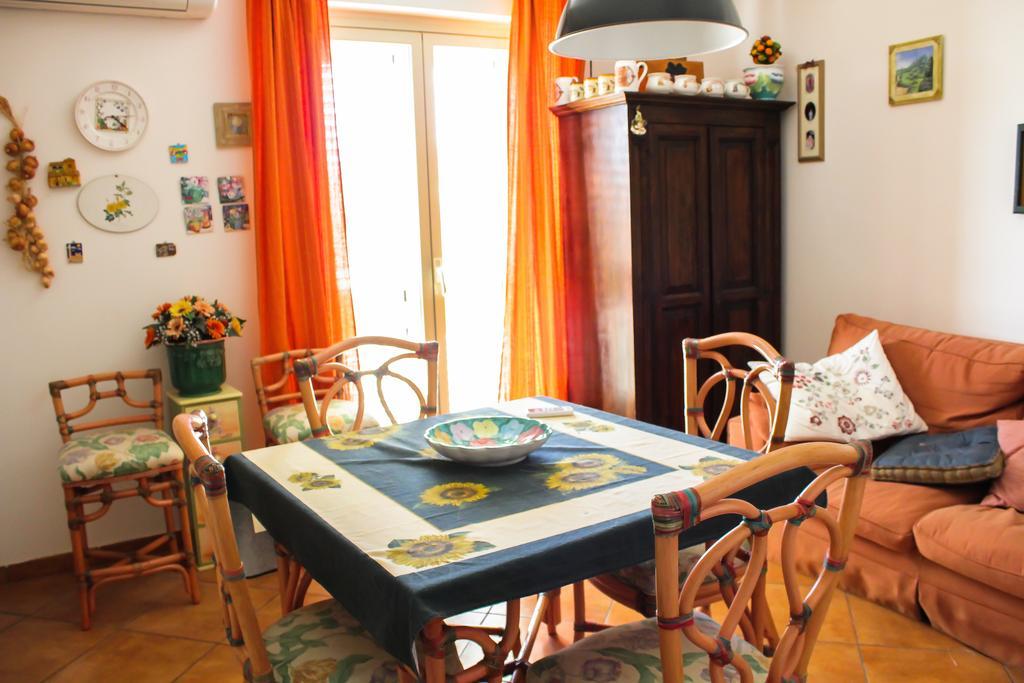Bed And Breakfast Agrumi In Terrazza Aragona Luaran gambar